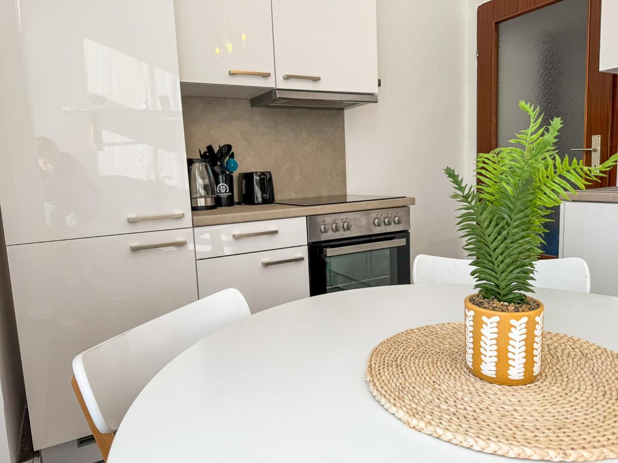 Serenity Apartment - Comfort لوبن المظهر الخارجي الصورة
